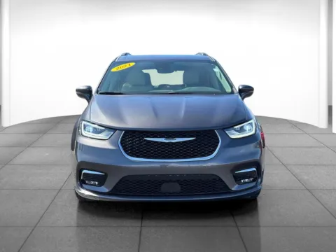 Photos of 2021 Chrysler Pacifica Touring L for sale in Indianapolis, IN at Eastgate Chrysler Jeep Dodge Ram