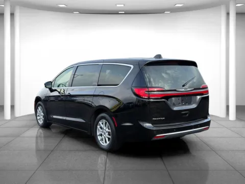 More photos of 2024 Chrysler Pacifica Touring L at Eastgate Chrysler Jeep Dodge Ram, IN