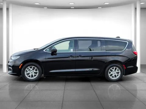 More photos of 2024 Chrysler Pacifica Touring L at Eastgate Chrysler Jeep Dodge Ram, IN