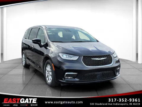 Black 2024 Chrysler Pacifica Touring L for sale in Indianapolis, IN