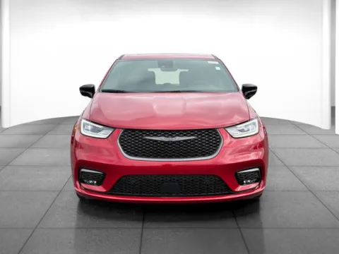 Photos of 2026 Chrysler Pacifica Select for sale in Indianapolis, IN at Eastgate Chrysler Jeep Dodge Ram