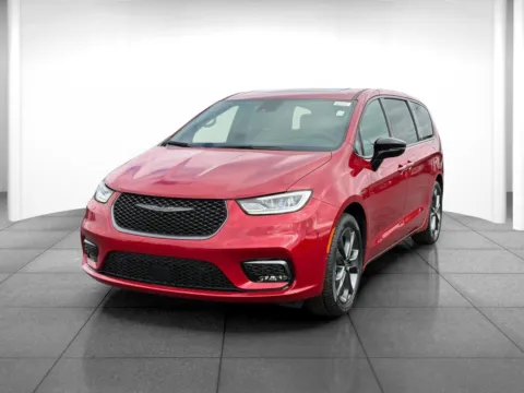 Another view of 2026 Chrysler Pacifica Select for sale in Indianapolis, IN at Eastgate Chrysler Jeep Dodge Ram