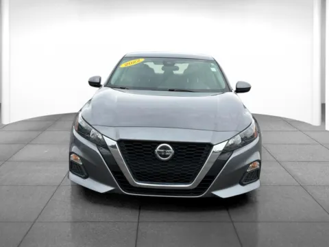 Photos of 2022 Nissan Altima 2.5 S for sale in Indianapolis, IN at Eastgate Chrysler Jeep Dodge Ram