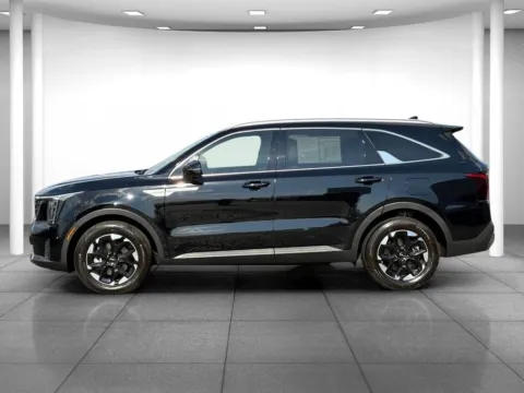 More photos of 2024 Kia Sorento S at Eastgate Chrysler Jeep Dodge Ram, IN