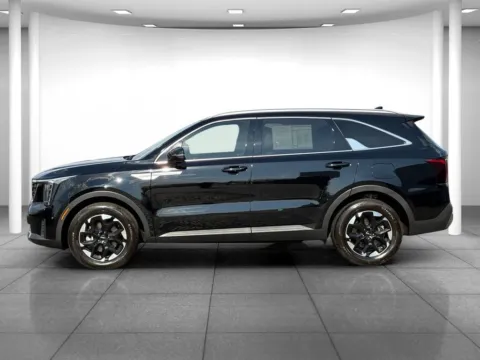 More photos of 2024 Kia Sorento S at Eastgate Chrysler Jeep Dodge Ram, IN