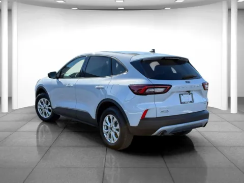 More photos of 2025 Ford Escape Active at Eastgate Chrysler Jeep Dodge Ram, IN