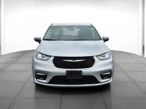 Photos of 2023 Chrysler Pacifica Touring L for sale in Indianapolis, IN at Eastgate Chrysler Jeep Dodge Ram