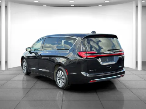 More photos of 2023 Chrysler Pacifica Hybrid Touring L at Eastgate Chrysler Jeep Dodge Ram, IN