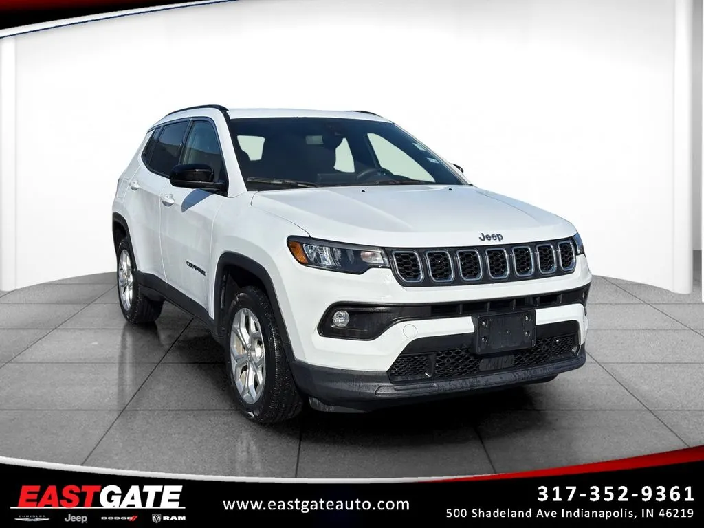 White 2024 Jeep Compass Latitude for sale in Indianapolis, IN