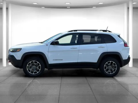 More photos of 2022 Jeep Cherokee Trailhawk at Eastgate Chrysler Jeep Dodge Ram, IN