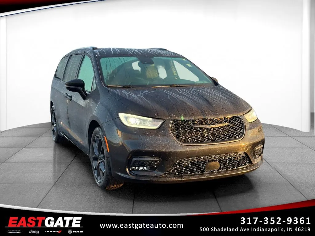 2021 Chrysler Pacifica Touring L for sale in Indianapolis, IN