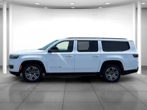 More photos of 2024 Jeep Wagoneer L Series II at Eastgate Chrysler Jeep Dodge Ram, IN