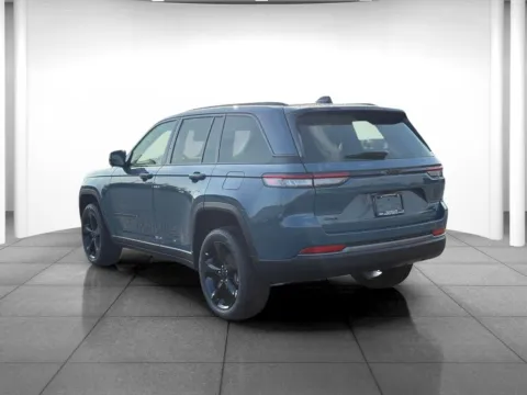More photos of 2026 Jeep Grand Cherokee Limited at Eastgate Chrysler Jeep Dodge Ram, IN