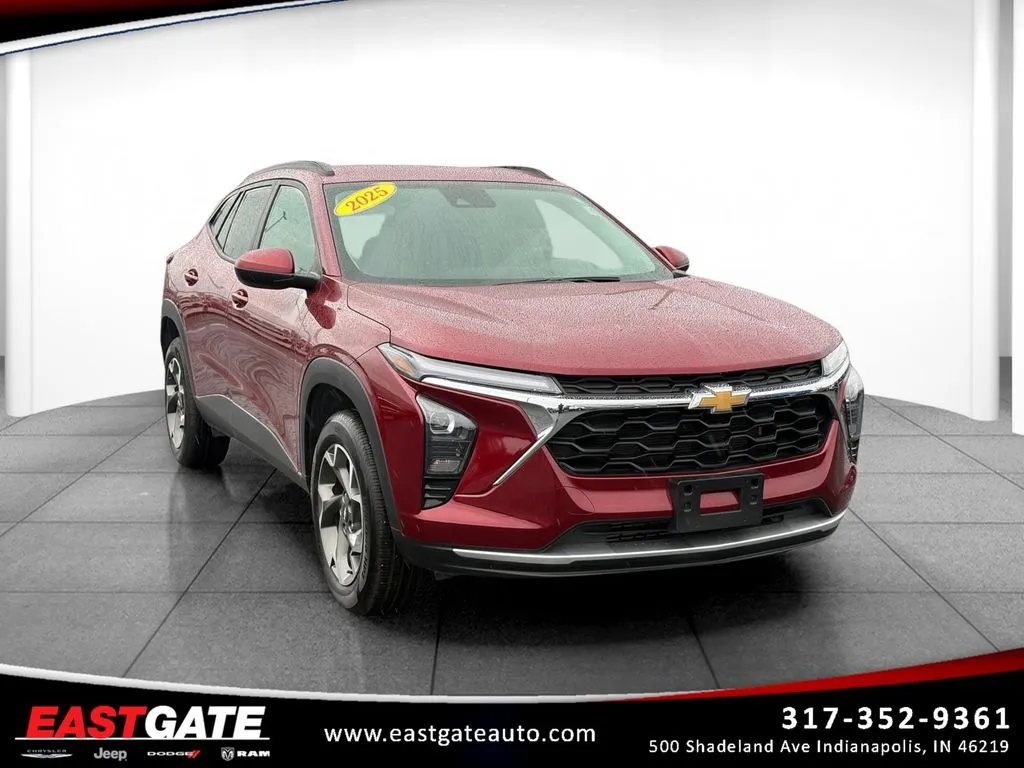 2025 Chevrolet Trax LT's photo