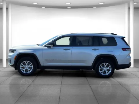 More photos of 2023 Jeep Grand Cherokee L Limited at Eastgate Chrysler Jeep Dodge Ram, IN