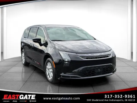 Black 2027 Chrysler Pacifica Select for sale in Indianapolis, IN
