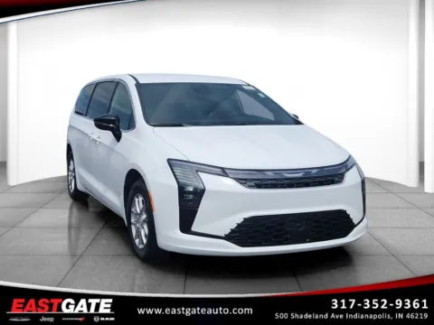 White 2027 Chrysler Pacifica Select for sale in Indianapolis, IN