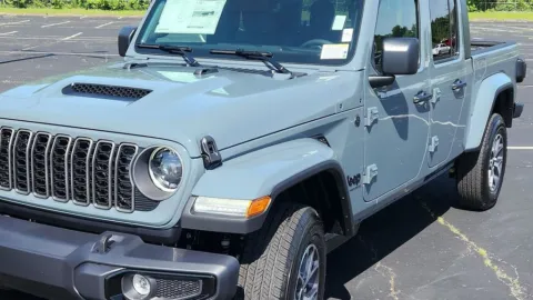 Another view of 2026 Jeep Gladiator Sport S for sale in Indianapolis, IN at Eastgate Chrysler Jeep Dodge Ram