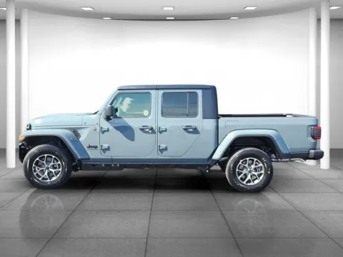 More photos of 2026 Jeep Gladiator Sport S at Eastgate Chrysler Jeep Dodge Ram, IN