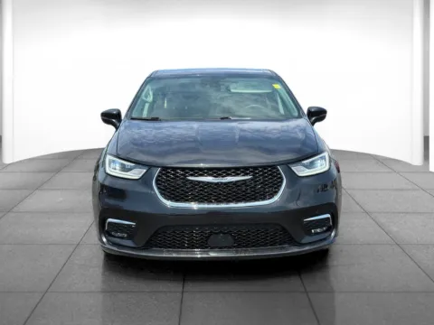 Photos of 2023 Chrysler Pacifica Touring L for sale in Indianapolis, IN at Eastgate Chrysler Jeep Dodge Ram