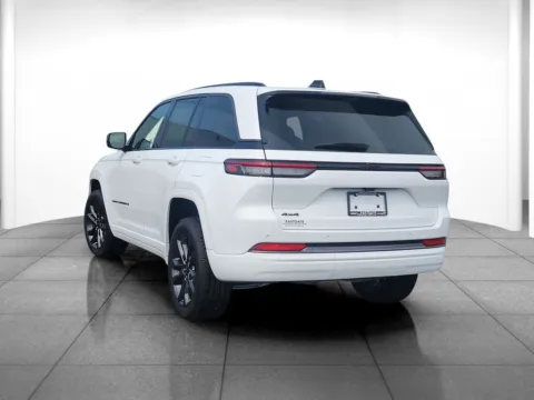 More photos of 2026 Jeep Grand Cherokee Limited at Eastgate Chrysler Jeep Dodge Ram, IN