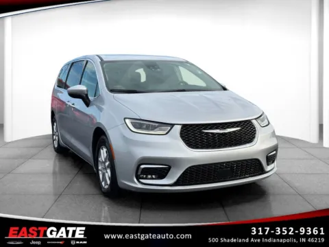 Silver 2023 Chrysler Pacifica Touring L for sale in Indianapolis, IN