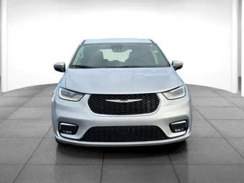 Photos of 2023 Chrysler Pacifica Touring L for sale in Indianapolis, IN at Eastgate Chrysler Jeep Dodge Ram