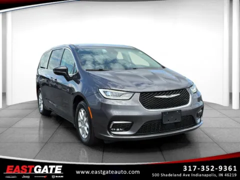 Gray 2023 Chrysler Pacifica Touring L for sale in Indianapolis, IN