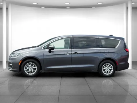 More photos of 2023 Chrysler Pacifica Touring L at Eastgate Chrysler Jeep Dodge Ram, IN