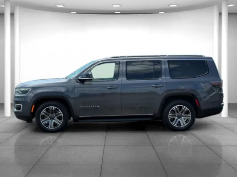 More photos of 2024 Jeep Wagoneer Series II at Eastgate Chrysler Jeep Dodge Ram, IN