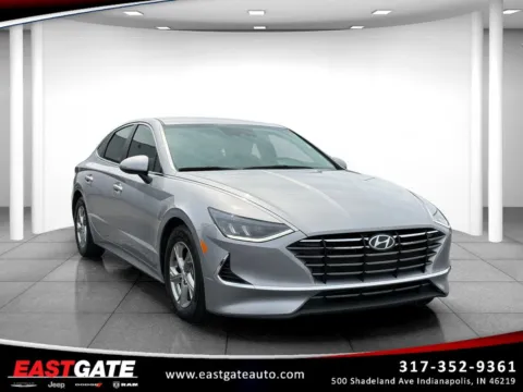 Silver 2023 Hyundai Sonata SE for sale in Indianapolis, IN