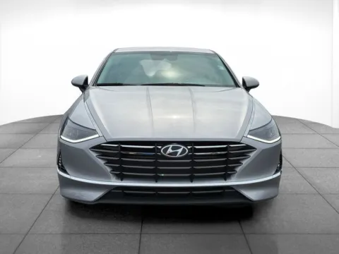 Photos of 2023 Hyundai Sonata SE for sale in Indianapolis, IN at Eastgate Chrysler Jeep Dodge Ram