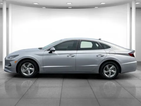 More photos of 2023 Hyundai Sonata SE at Eastgate Chrysler Jeep Dodge Ram, IN