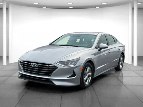 Another view of 2023 Hyundai Sonata SE for sale in Indianapolis, IN at Eastgate Chrysler Jeep Dodge Ram