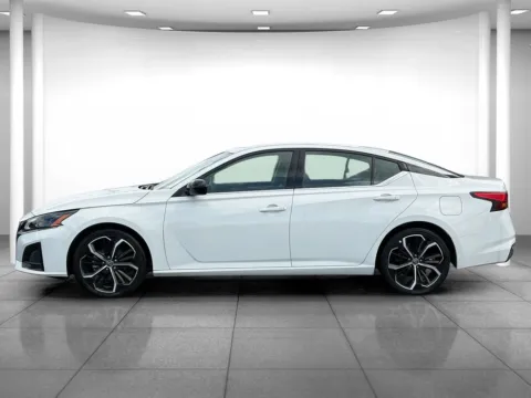 More photos of 2024 Nissan Altima 2.5 SR at Eastgate Chrysler Jeep Dodge Ram, IN