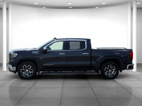 More photos of 2022 GMC Sierra 1500 SLT at Eastgate Chrysler Jeep Dodge Ram, IN