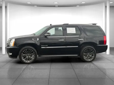 More photos of 2014 Cadillac Escalade Luxury at Eastgate Chrysler Jeep Dodge Ram, IN