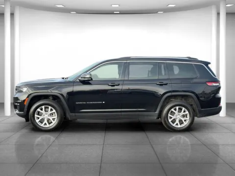 More photos of 2022 Jeep Grand Cherokee L Limited at Eastgate Chrysler Jeep Dodge Ram, IN