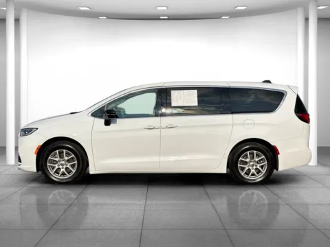 More photos of 2024 Chrysler Pacifica Touring L at Eastgate Chrysler Jeep Dodge Ram, IN