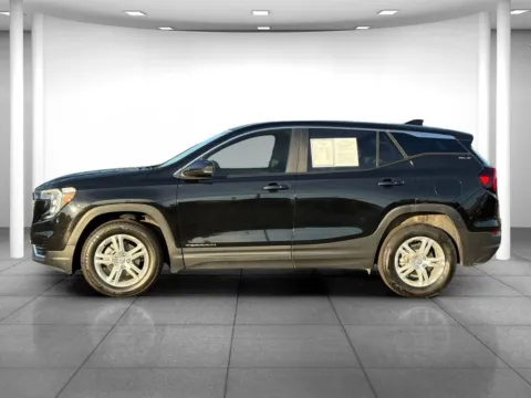 More photos of 2024 GMC Terrain SLE at Eastgate Chrysler Jeep Dodge Ram, IN