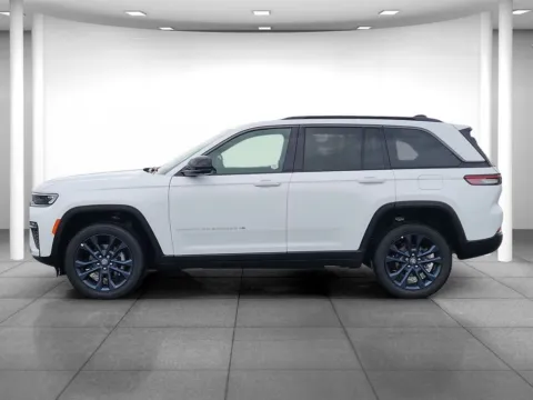 More photos of 2026 Jeep Grand Cherokee at Eastgate Chrysler Jeep Dodge Ram, IN