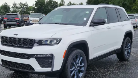 Another view of 2026 Jeep Grand Cherokee for sale in Indianapolis, IN at Eastgate Chrysler Jeep Dodge Ram
