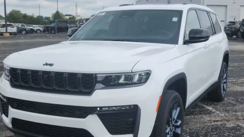 Another view of 2026 Jeep Grand Cherokee L for sale in Indianapolis, IN at Eastgate Chrysler Jeep Dodge Ram