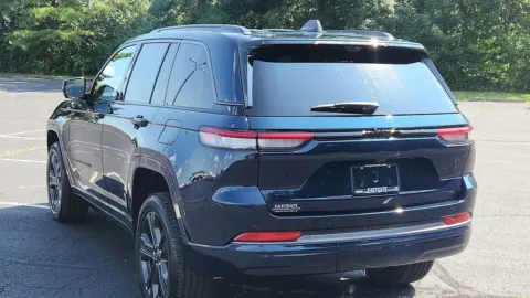 More photos of 2027 Jeep Grand Cherokee Limited Reserve at Eastgate Chrysler Jeep Dodge Ram, IN