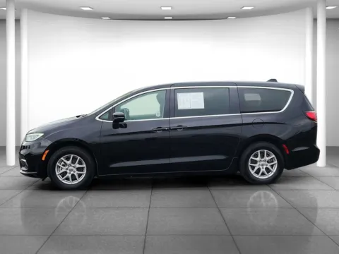 More photos of 2024 Chrysler Pacifica Touring L at Eastgate Chrysler Jeep Dodge Ram, IN