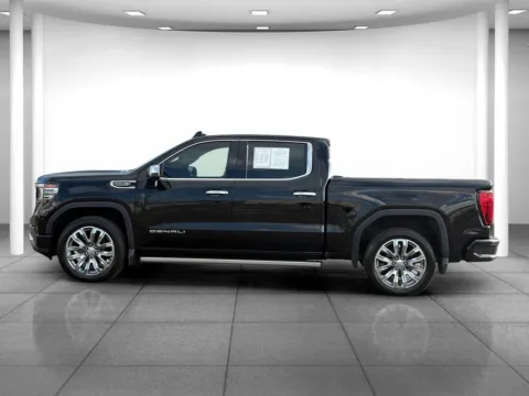 More photos of 2022 GMC Sierra 1500 Denali at Eastgate Chrysler Jeep Dodge Ram, IN