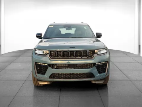 Photos of 2027 Jeep Grand Cherokee Limited Reserve for sale in Indianapolis, IN at Eastgate Chrysler Jeep Dodge Ram