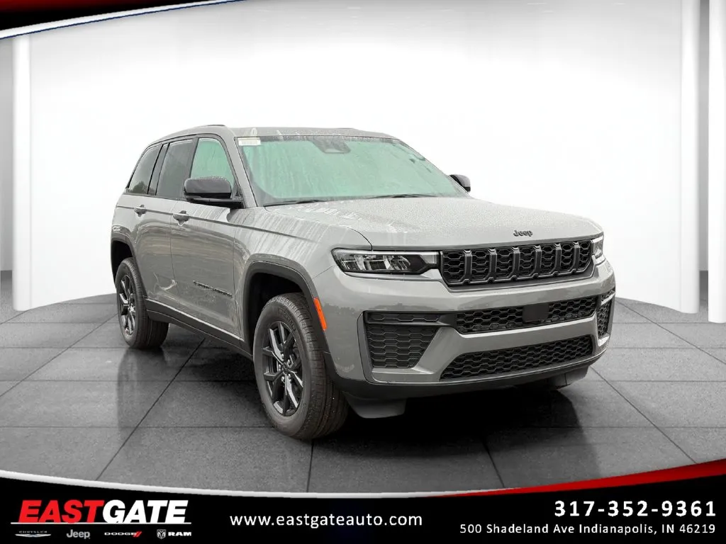 2027 Jeep Grand Cherokee Laredo Altitude