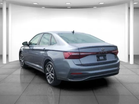 More photos of 2025 Volkswagen Jetta 1.5T SE at Eastgate Chrysler Jeep Dodge Ram, IN