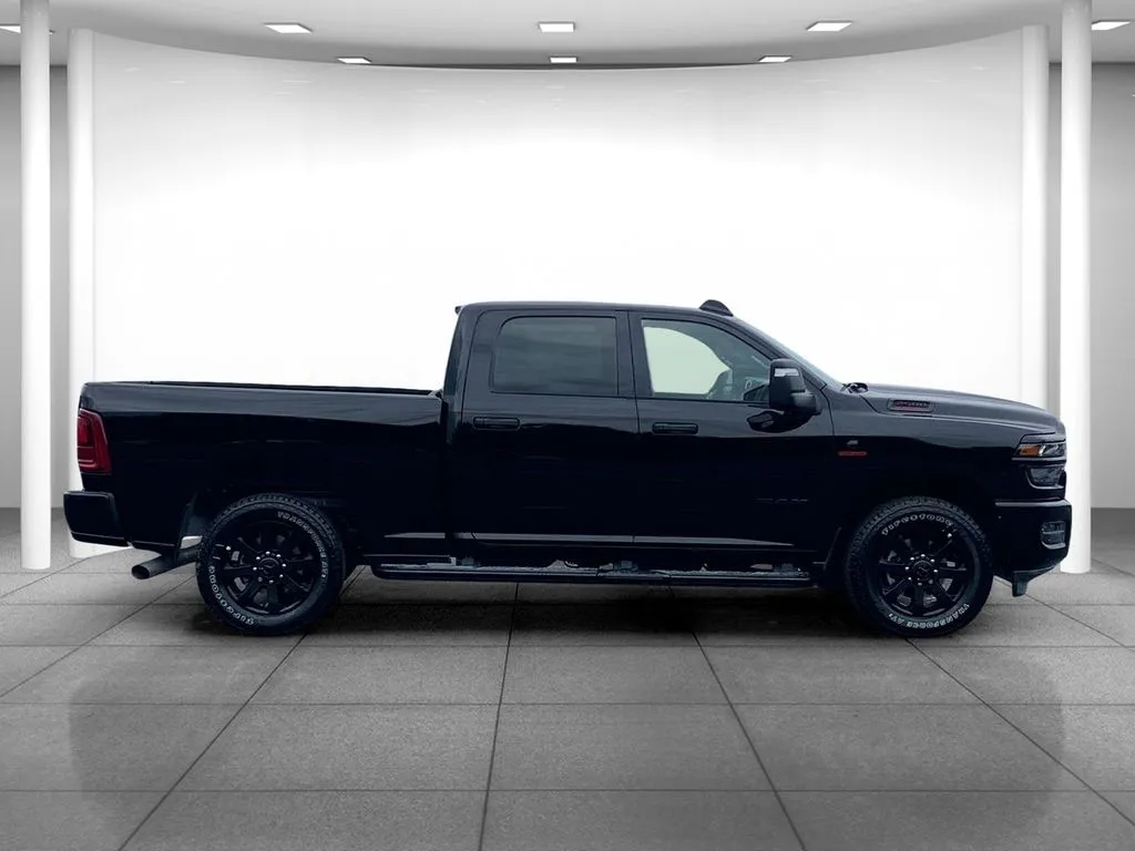 2025 RAM 2500 Big Horn - Photo 8